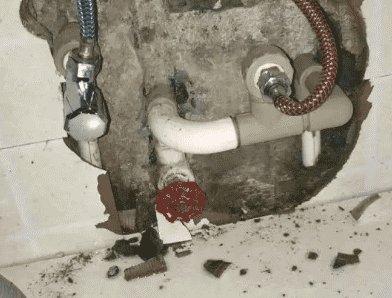 洛川卫生间漏水维修公司专业为您介绍下洛川查漏水的服务流程是怎么样的。首先需求找专业的师傅走效